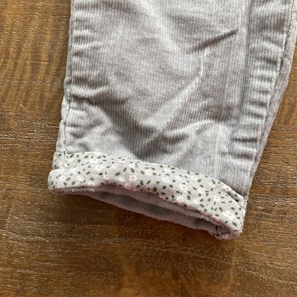 Carter’s fall outfit (corduroys and matching top), size 18 months - Picture 5 of 8